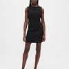 Rochie mini cu decolteu înalt Rochie mini cu decolteu înalt