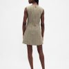 Rochie mini cu decolteu înalt Rochie mini cu decolteu înalt