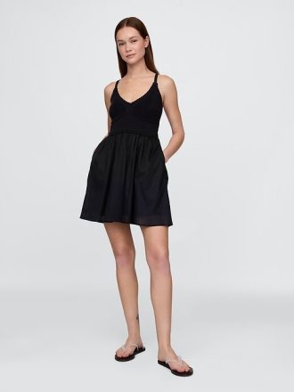 Rochie mini cu materiale mixte croșetate