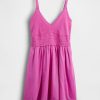 Rochie mini cu materiale mixte croșetate Rochie mini cu materiale mixte croșetate