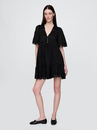 Rochie mini cu mâneci fluturate