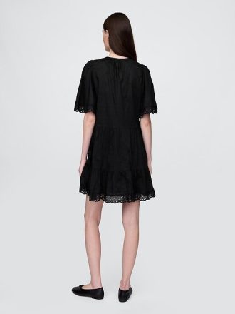 Rochie mini cu mâneci fluturate