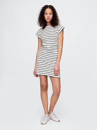 Rochie mini cu volană modernă