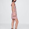 Rochie mini din crepon cu maneci fluturate Rochie mini din crepon cu maneci fluturate