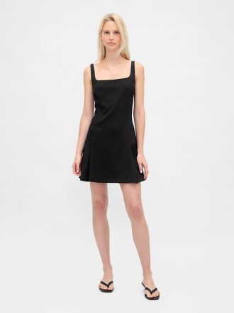 Rochie mini plisată cu decolteu pătrat Rochie mini plisată cu decolteu pătrat