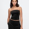 Top cu tub crop din catifea Top cu tub crop din catifea