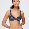 Top de bikini cu balcon Top de bikini cu balcon