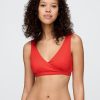 Top de bikini cu coaste Top de bikini cu coaste