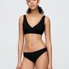 Top de bikini cu coaste Top de bikini cu coaste