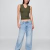 Top tanc modern cu coaste