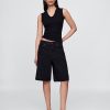 Top tanc modern cu coaste Top tanc modern cu coaste