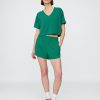 Tricou crop GapFit Breathe cu decolteu în V