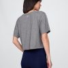 Tricou crop GapFit Breathe cu decolteu în V