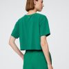Tricou crop GapFit Breathe cu decolteu în V