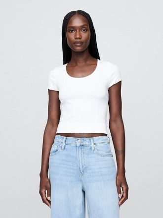 Tricou crop modern cu mânecă șapcă