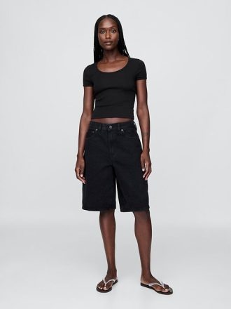 Tricou crop modern cu mânecă șapcă