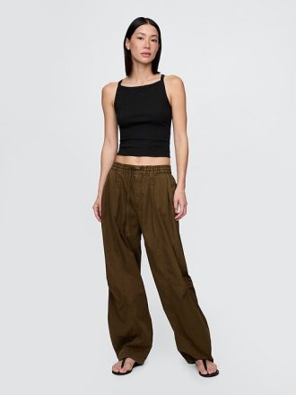 Tricou crop modern cu șorț și gât
