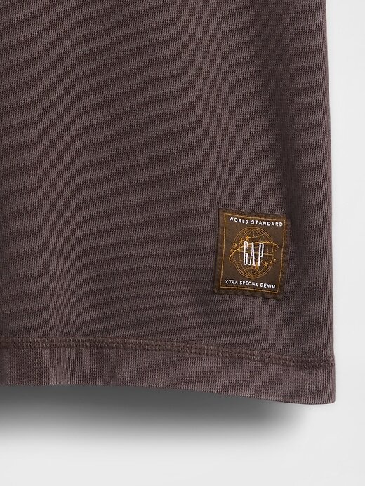 Tricou cu grafic crop greu Tricou cu grafic crop greu