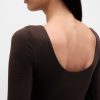 Tricou cu spate deschis din jerseu din tricot
