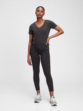 Tricou GapFit Breathe cu decolteu în V