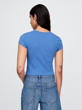 Tricou grafic decupat