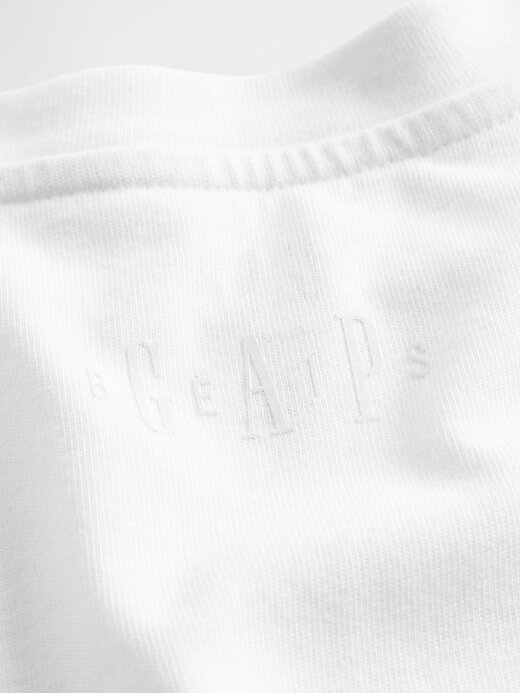 Tricou grafic Gap × BÉIS din bumbac organic VintageSoft Crop Tricou grafic Gap × BÉIS din bumbac organic VintageSoft Crop