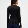 Tricou mic mic cu decolteu în V modern Tricou mic mic cu decolteu în V modern