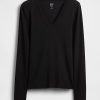Tricou mic mic cu decolteu în V modern Tricou mic mic cu decolteu în V modern