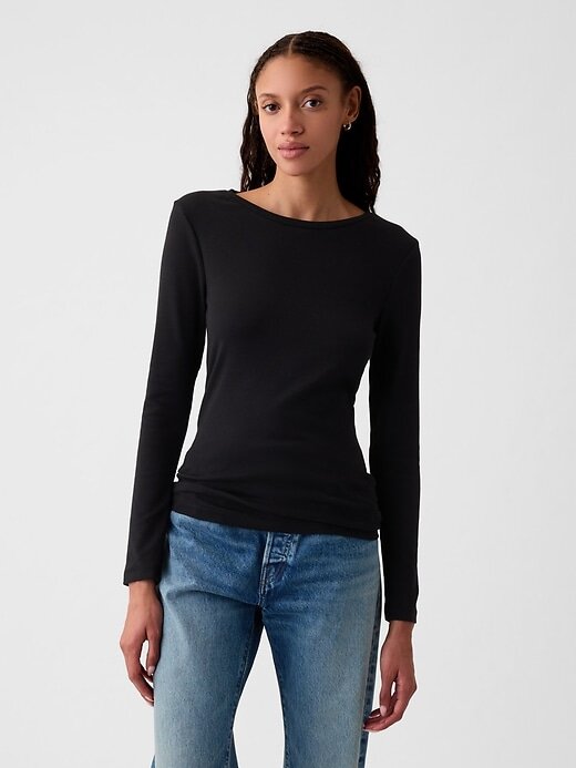 Tricou modern cu decolteu Tricou modern cu decolteu