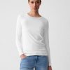 Tricou modern cu decolteu Tricou modern cu decolteu