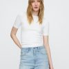 Tricou modern cu decolteu