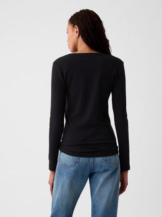 Tricou modern cu decolteu Tricou modern cu decolteu