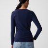 Tricou modern cu decolteu Tricou modern cu decolteu