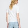 Tricou modern cu decolteu
