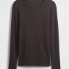 Tricou modern cu decolteu Tricou modern cu decolteu