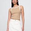 Tricou modern cu gât cu șorț