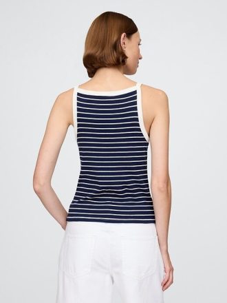 Tricou modern cu gât cu șorț